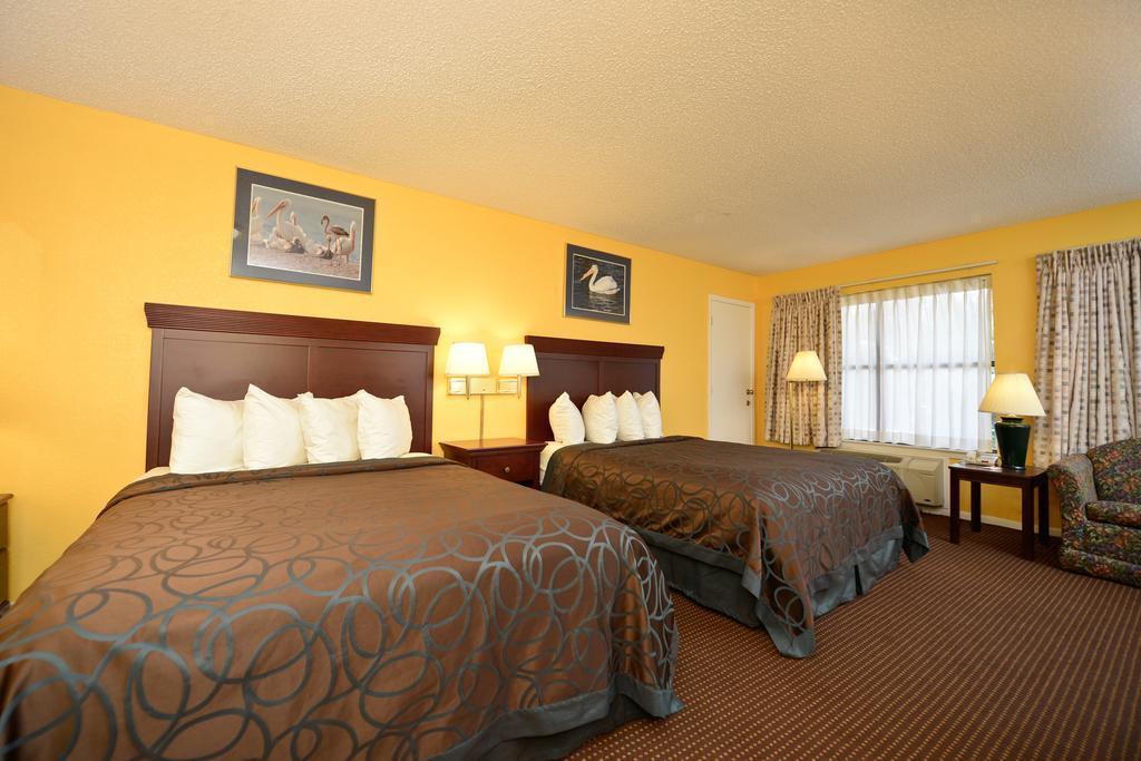 Econo Lodge Inn & Suites Fulton - Rockport Extérieur photo