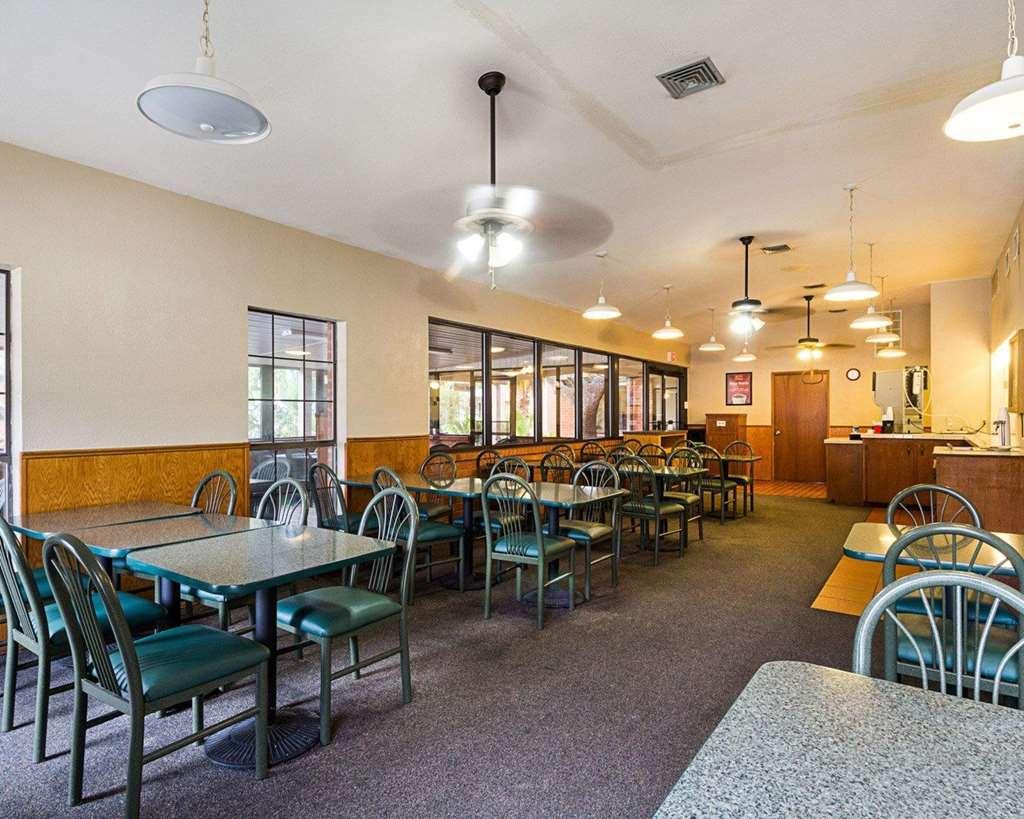 Econo Lodge Inn & Suites Fulton - Rockport Intérieur photo